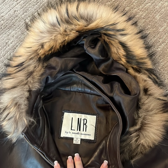 Vintage LNR Brown Leather Jacket w/ Fur Hood - Picture 5 of 16